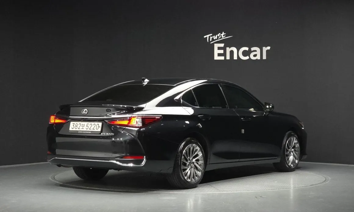 Lexus ES 2023 из KR, фото 5