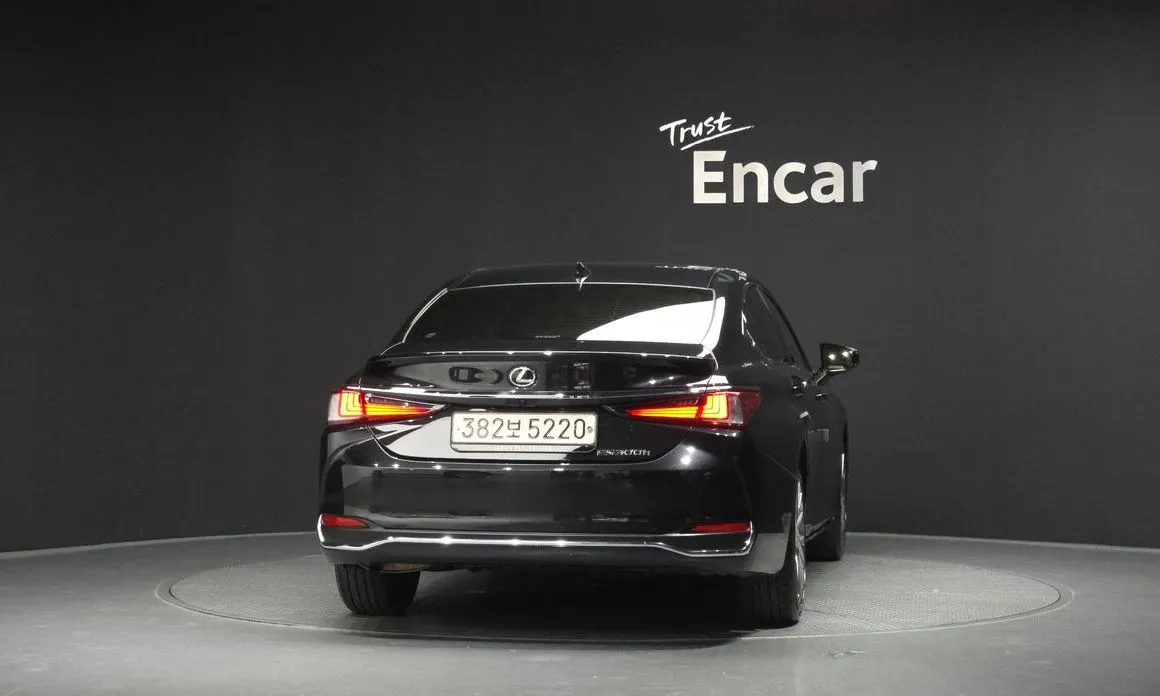 Lexus ES 2023 из KR, фото 4