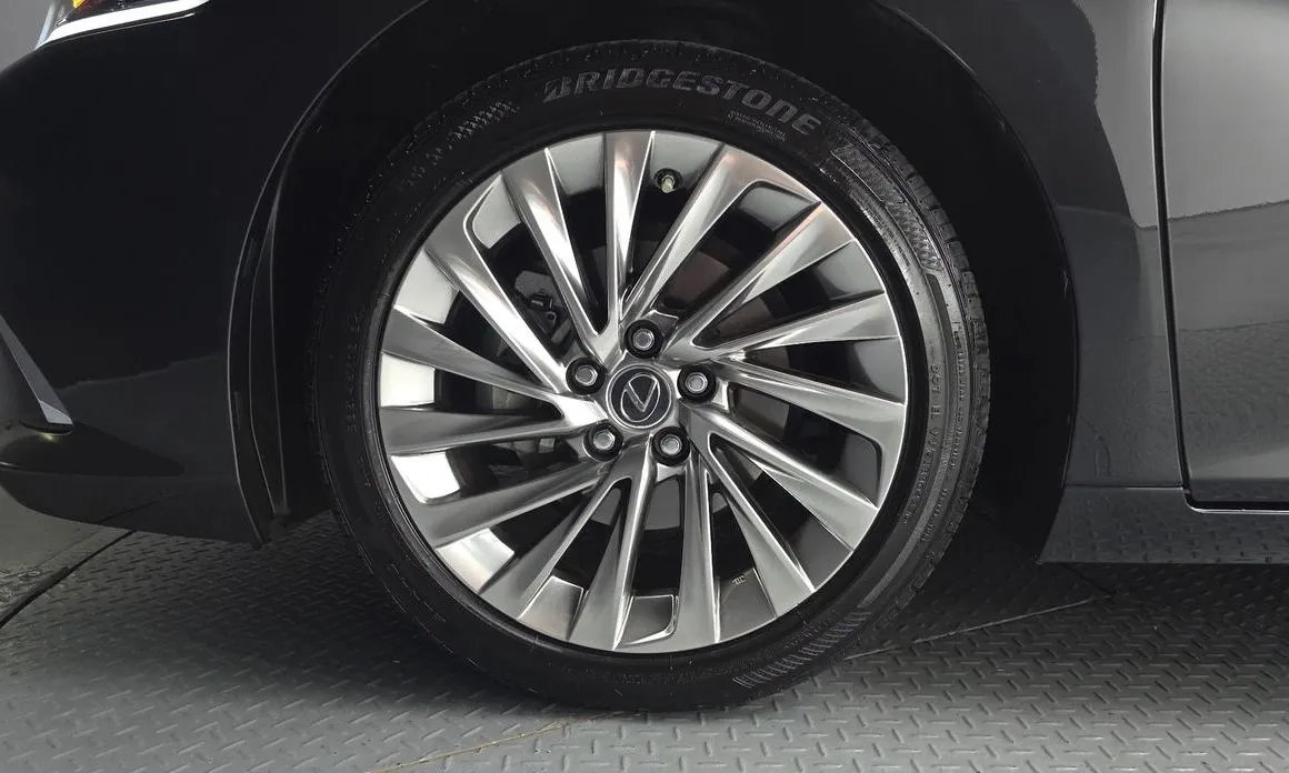 Lexus ES 2023 из KR, фото 8