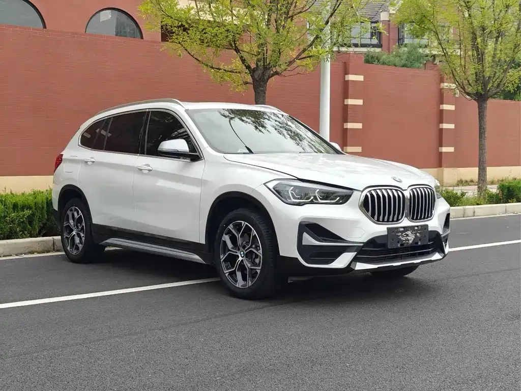 BMW X1 — фото 10