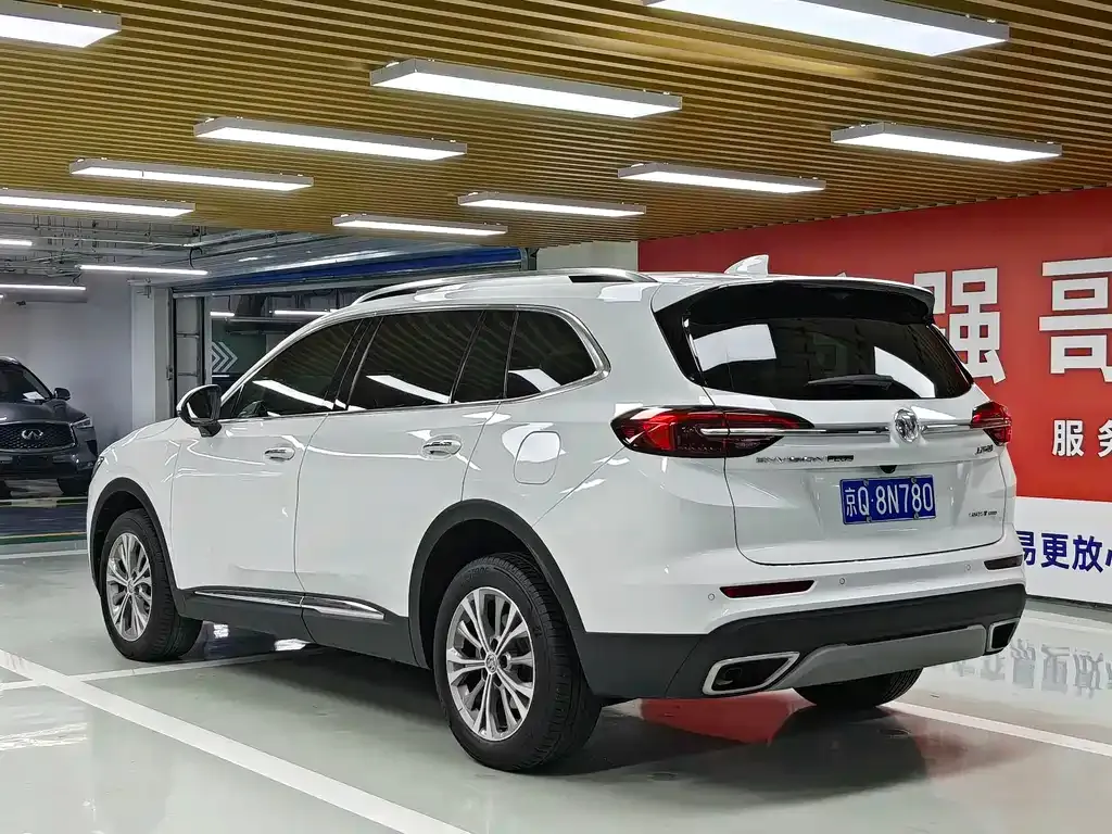 Buick Envision Plus — фото 8