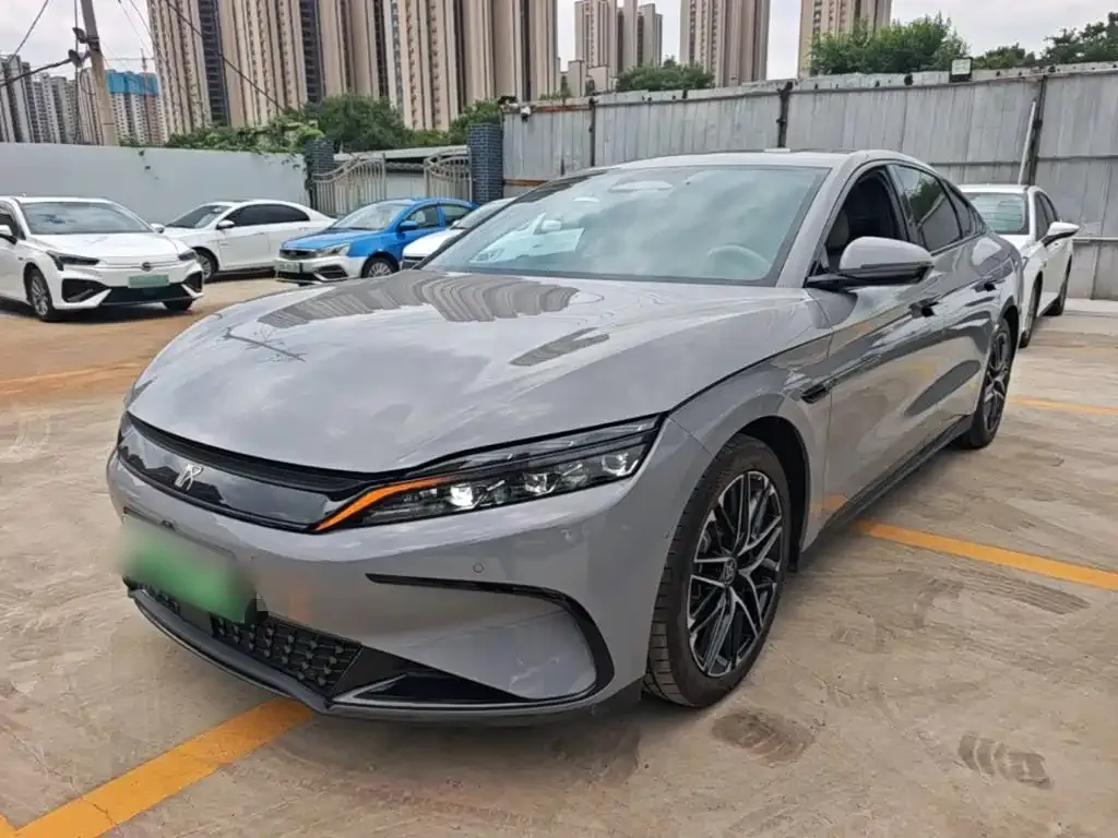 BYD Han — фото 1