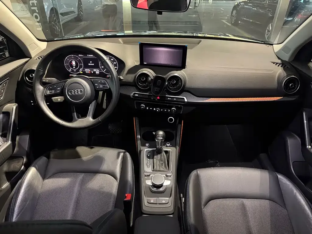 Audi Q2L e-tron 2021 из CN, фото 6