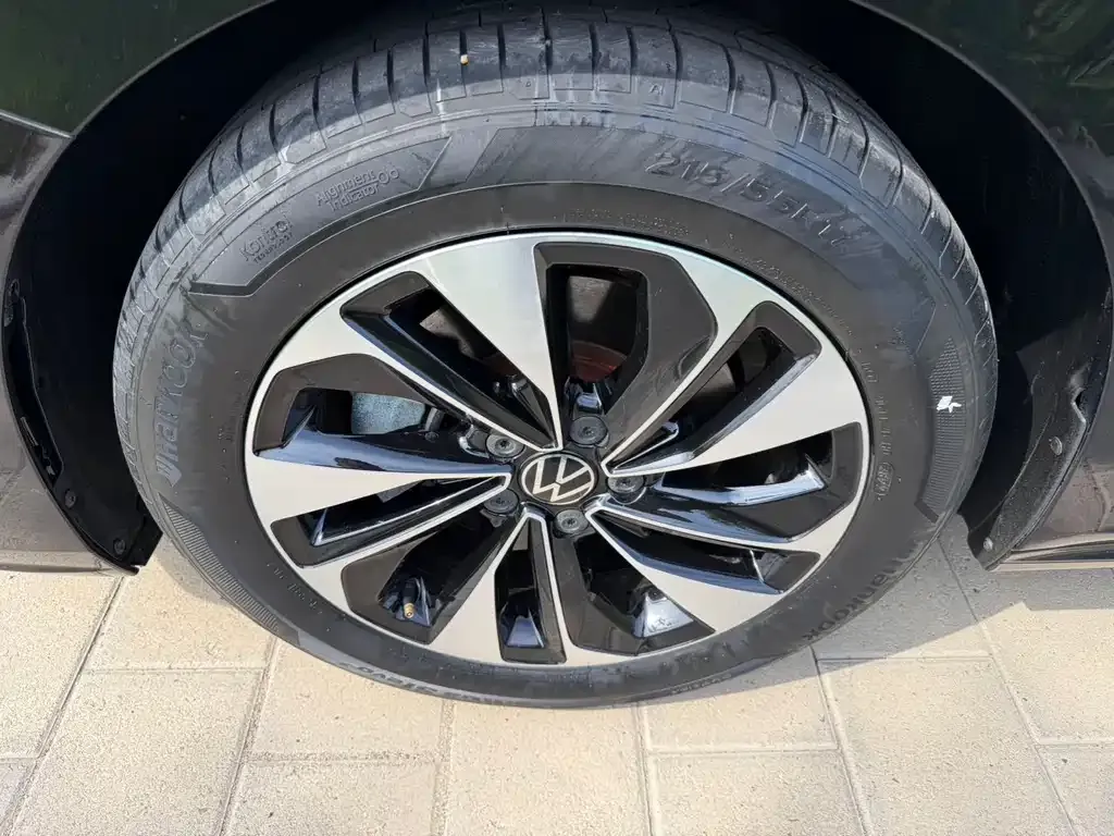 Volkswagen Passat — фото 3