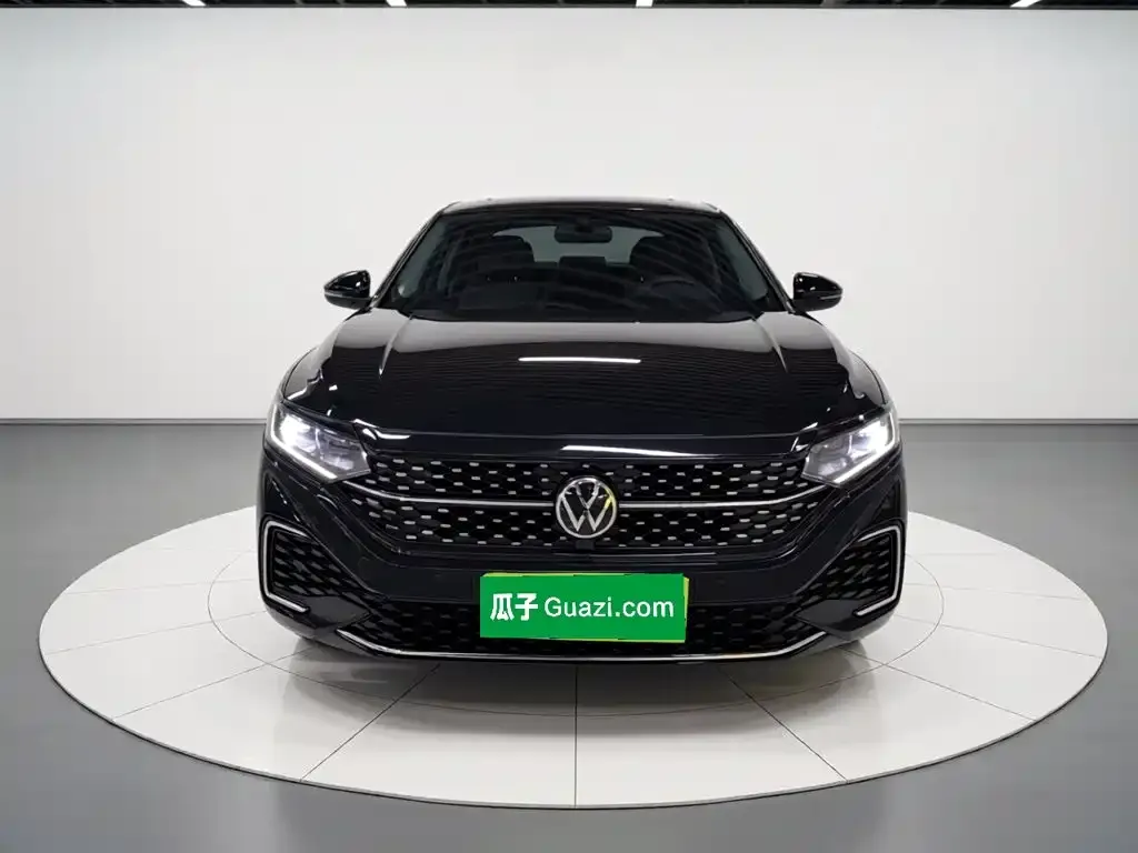 Volkswagen Passat — фото 8