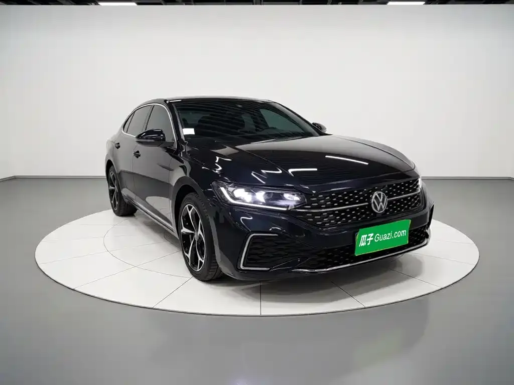 Volkswagen Passat — фото 3