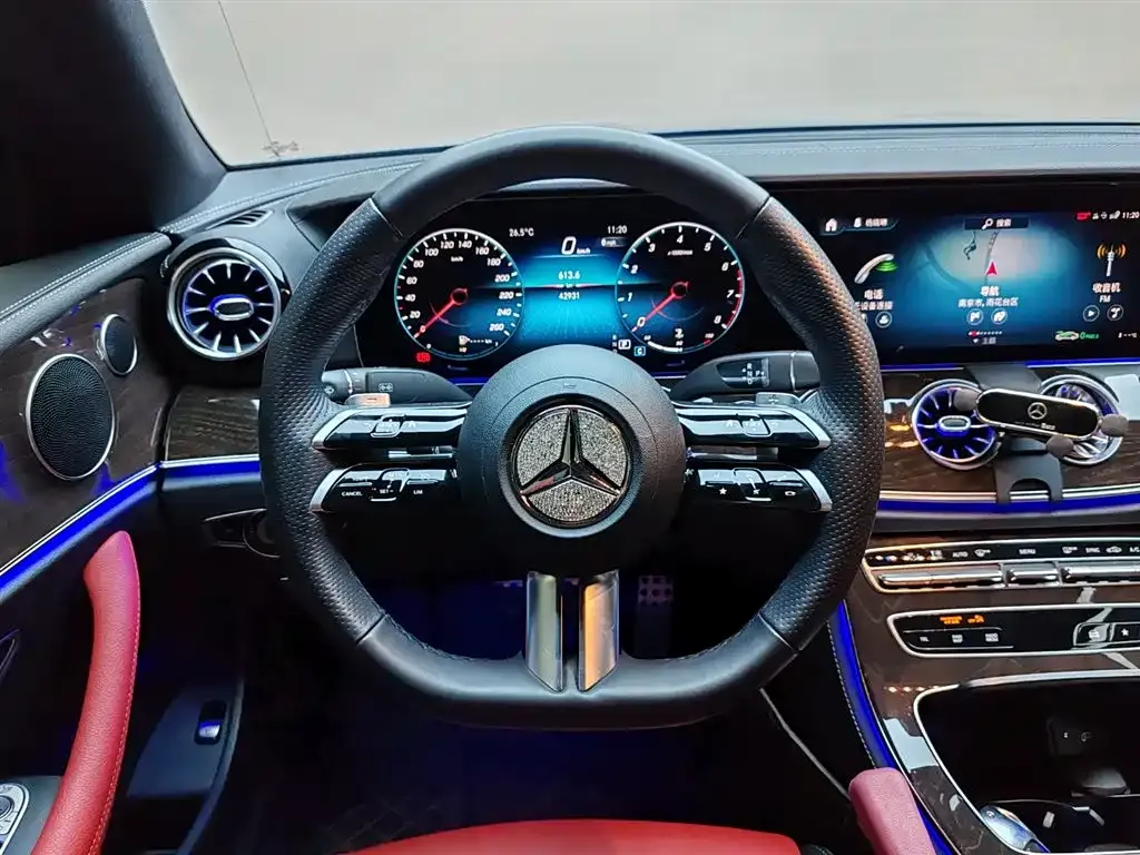 Mercedes-Benz E-Class (Import) — фото 7