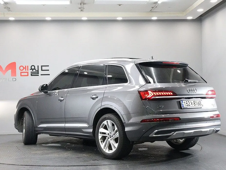 Audi Q7 — фото 3