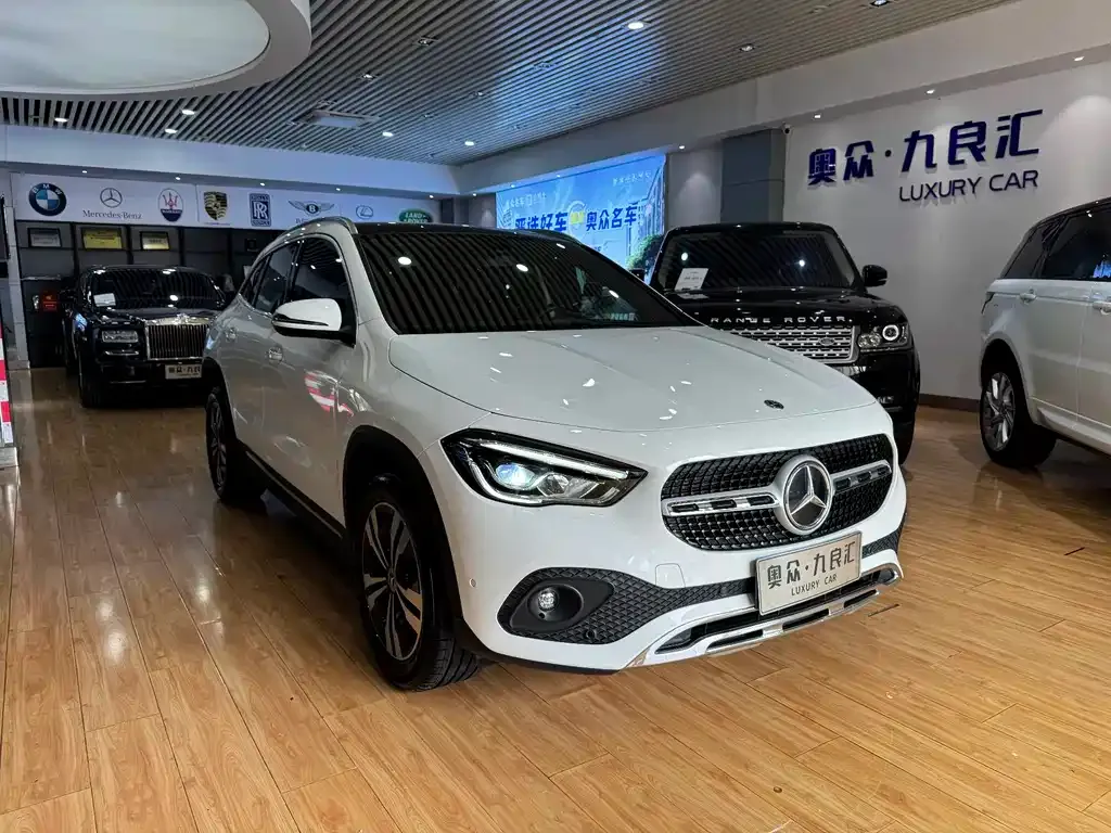 Mercedes-Benz GLA — фото 9