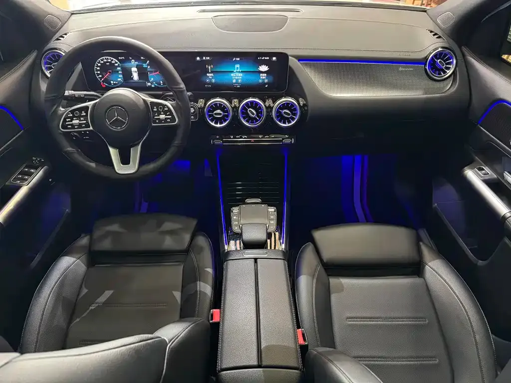 Mercedes-Benz GLA — фото 10