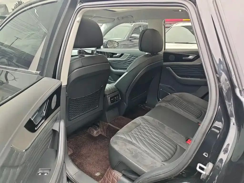 Hongqi HS5 2023 из CN, фото 5