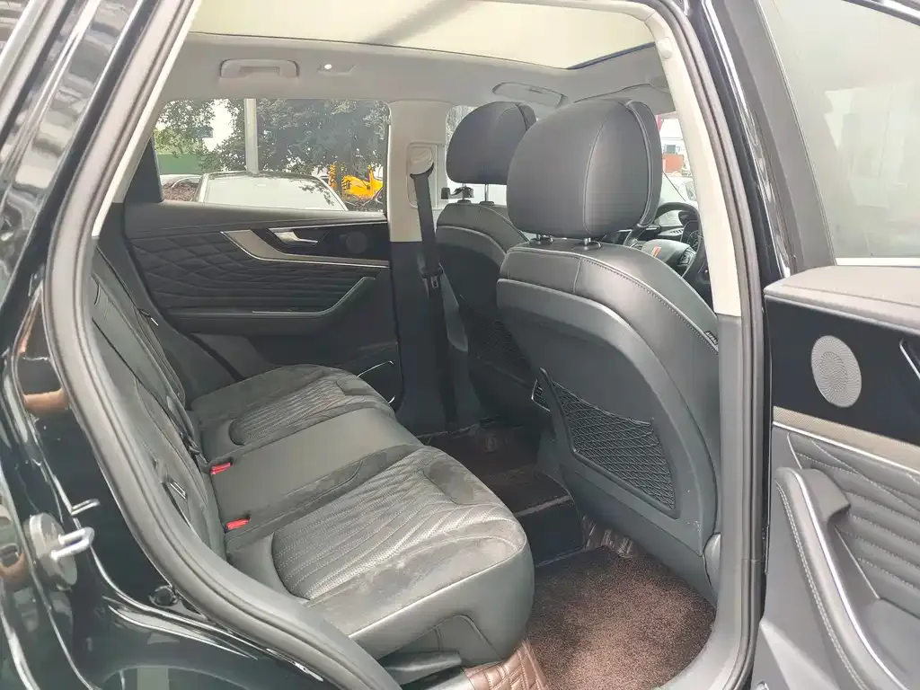 Hongqi HS5 2023 из CN, фото 3