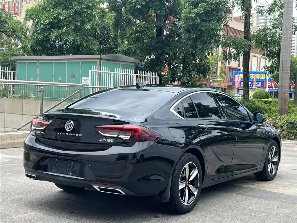 Buick Regal — фото 9
