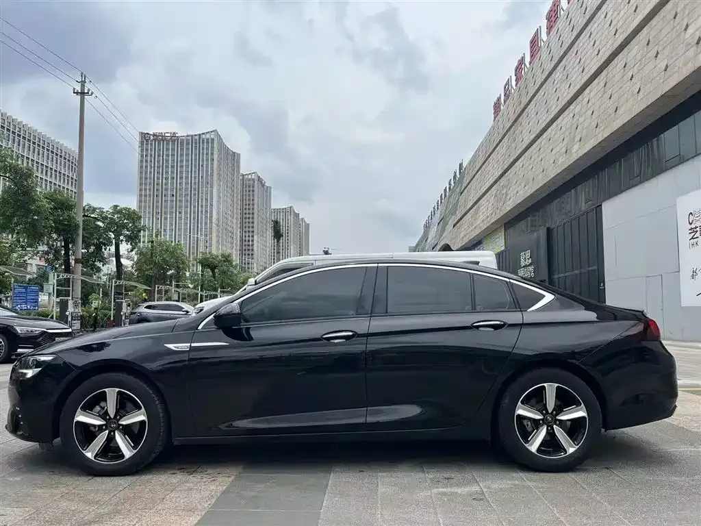 Buick Regal — фото 4
