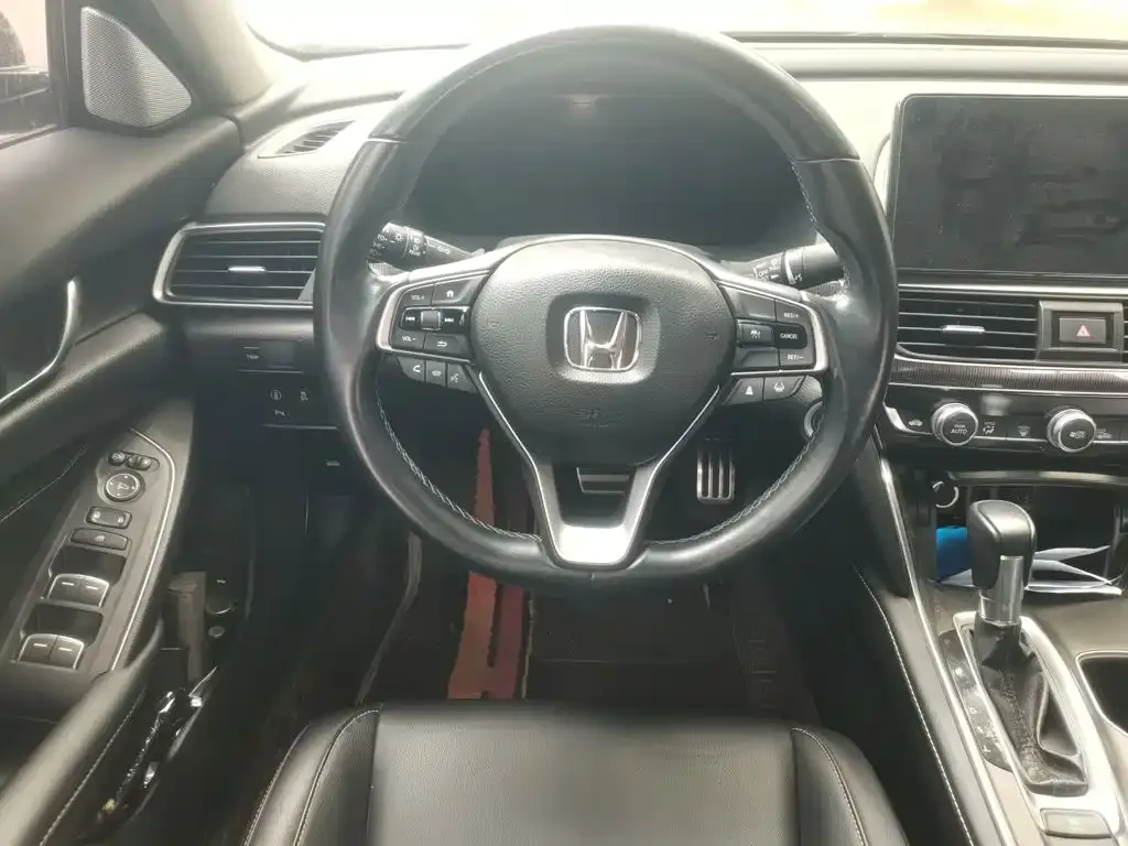 Honda Accord — фото 4