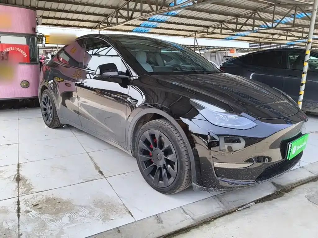 Tesla Model Y — фото 4