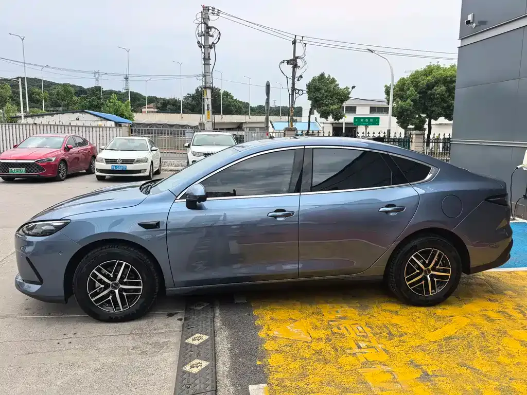 BYD Seal 05 DM-i — фото 2