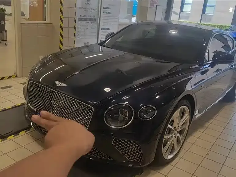Bentley Continental — фото 5