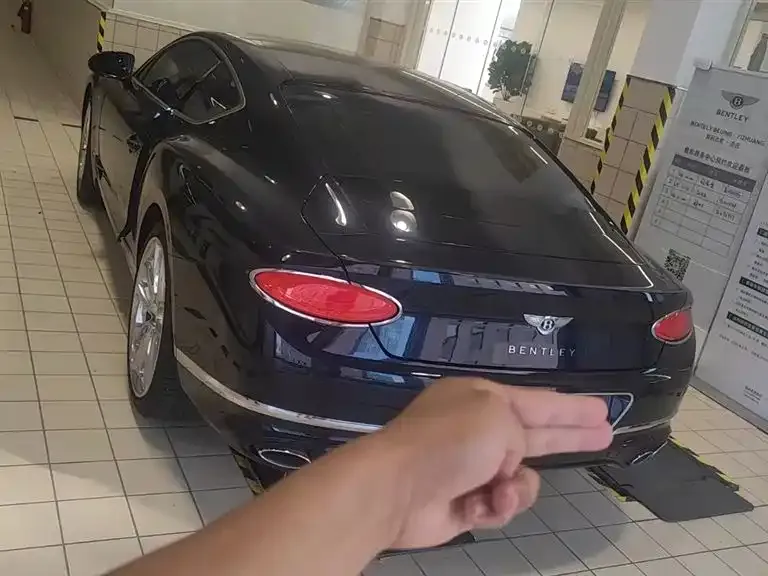 Bentley Continental — фото 2