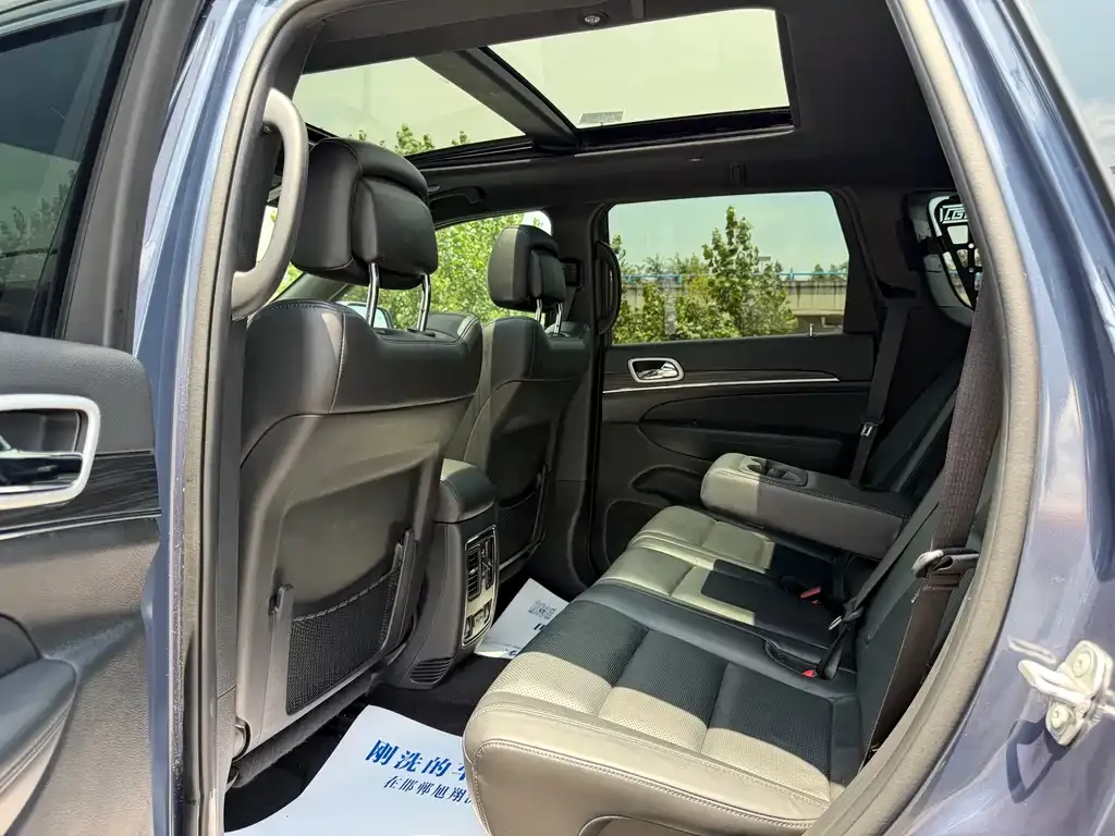 Jeep Grand Cherokee (Import) 2022 из CN, фото 4