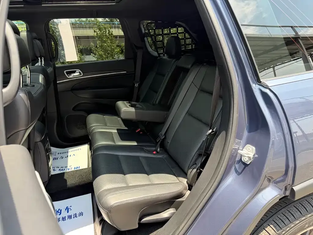 Jeep Grand Cherokee (Import) 2022 из CN, фото 3