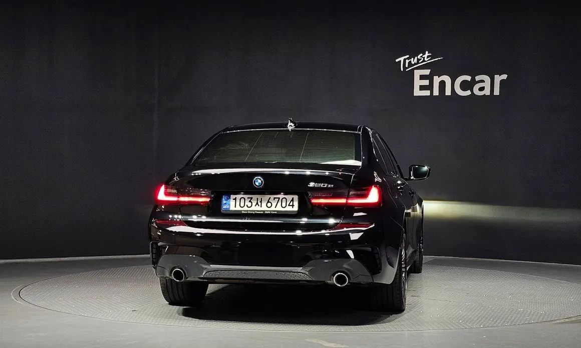 BMW 3-Series 2022 из KR, фото 3