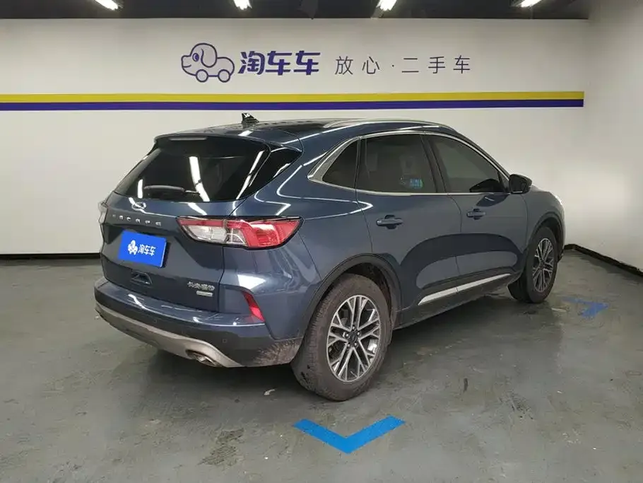Ford Escape 2022 из CN, фото 7