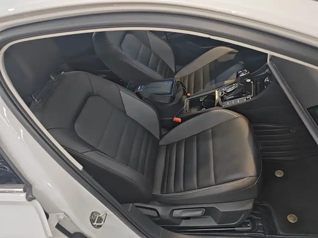 Volkswagen Sagitar 2021 из CN, фото 5