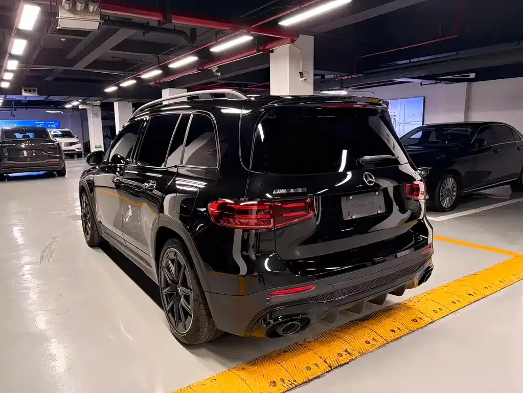 Mercedes-Benz GLB AMG — фото 4