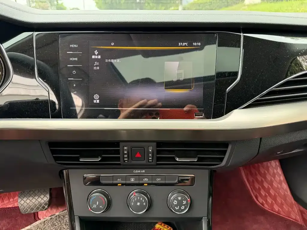 Volkswagen Passat 2022 из CN, фото 9