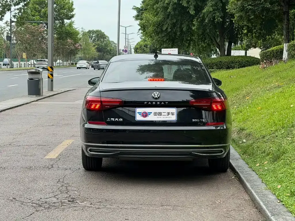 Volkswagen Passat 2022 из CN, фото 7