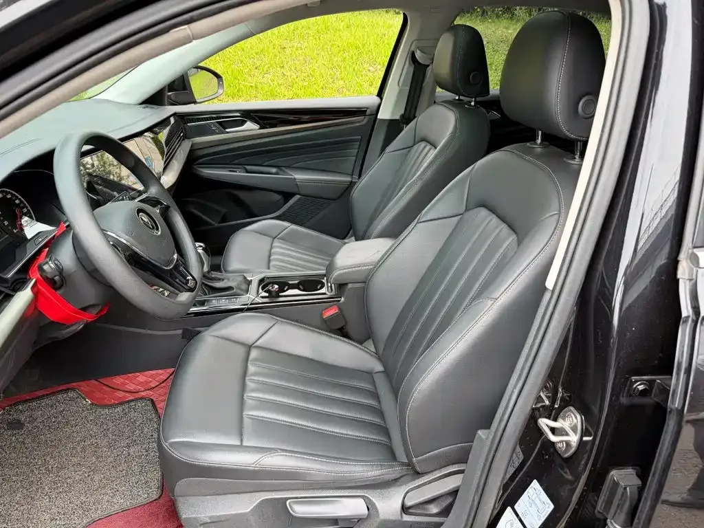 Volkswagen Passat 2022 из CN, фото 5