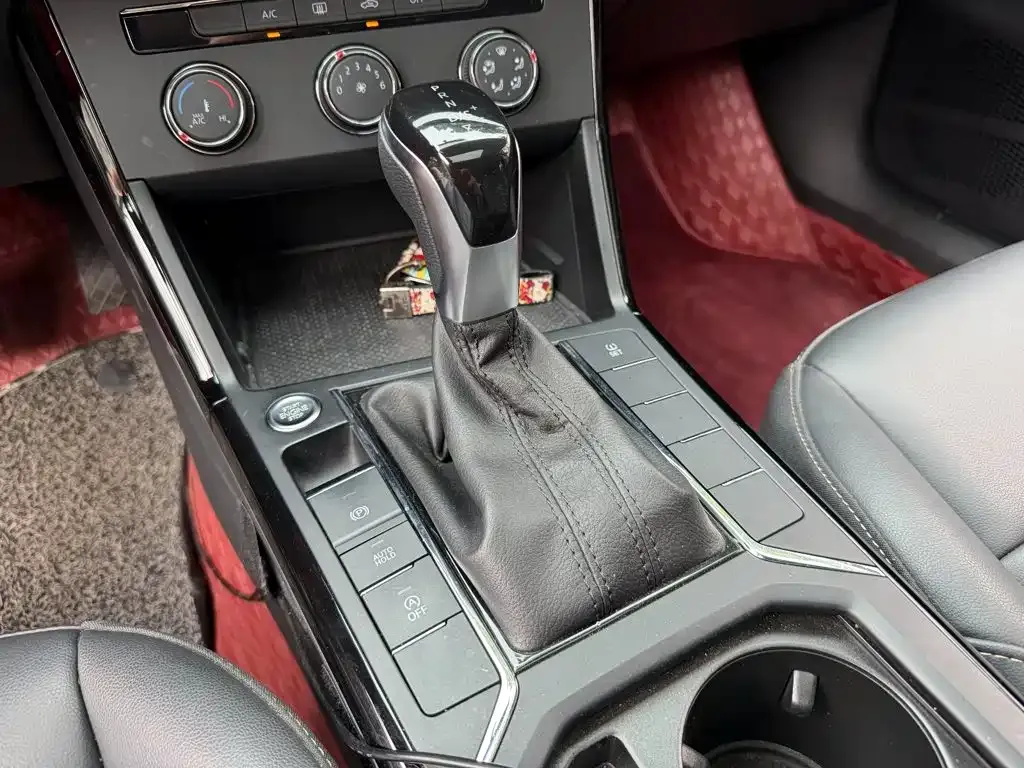 Volkswagen Passat 2022 из CN, фото 6