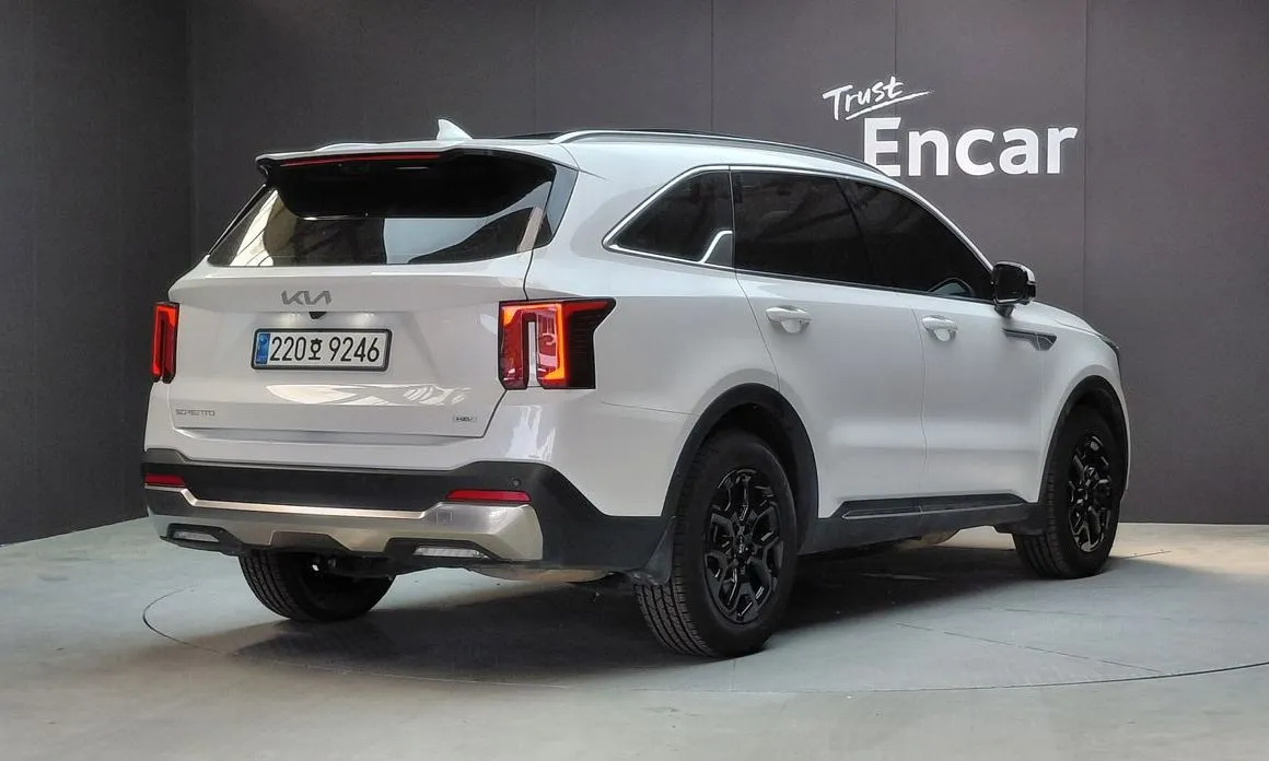 Kia Sorento — фото 5