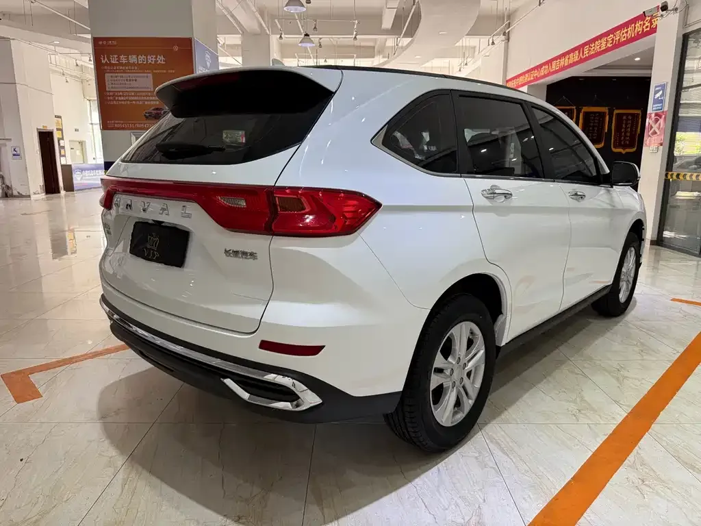 Haval M6 — фото 7