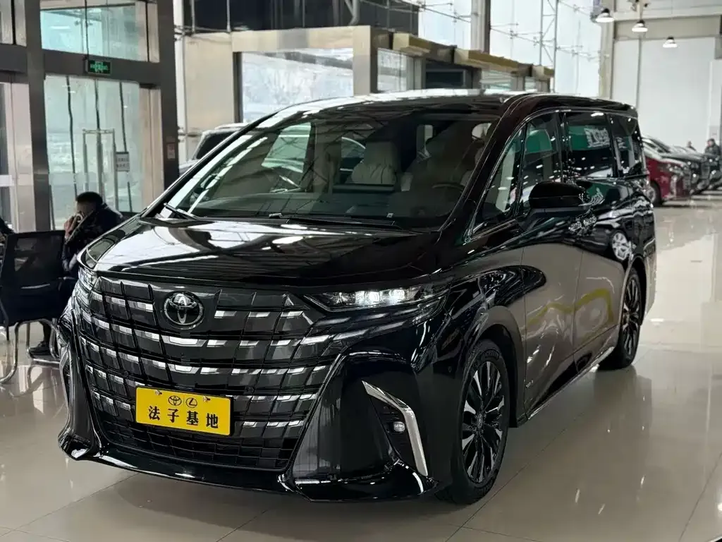 Toyota Alphard — фото 6