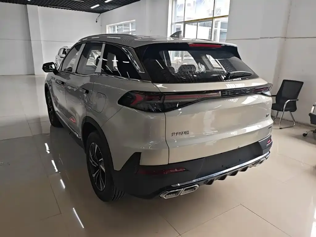 BAIC X7 — фото 6