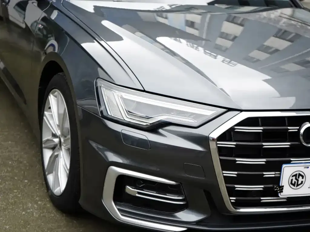 Audi A6L — фото 7