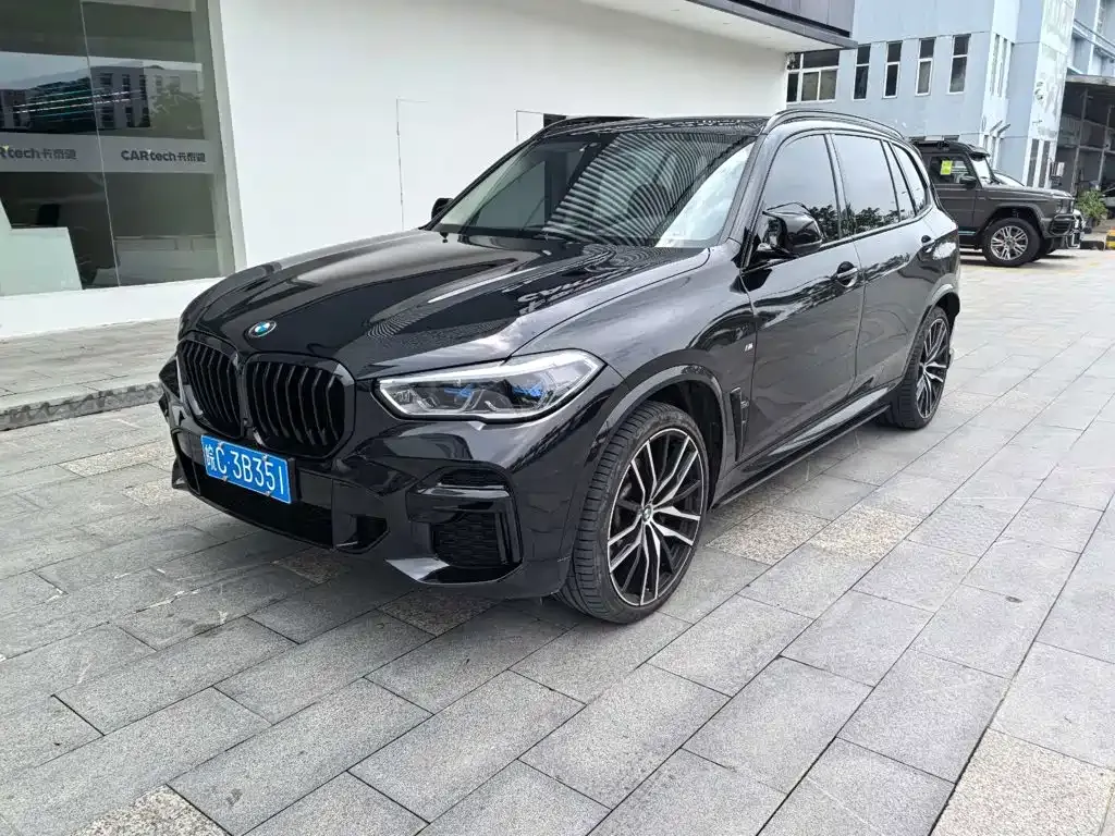 BMW X5 — фото 1