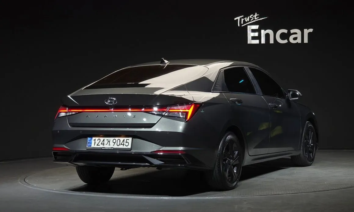 Hyundai AVANTE — фото 4