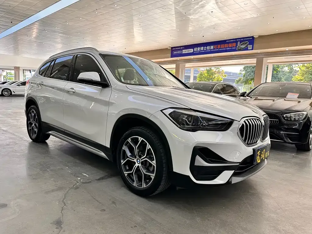 BMW X1 — фото 9