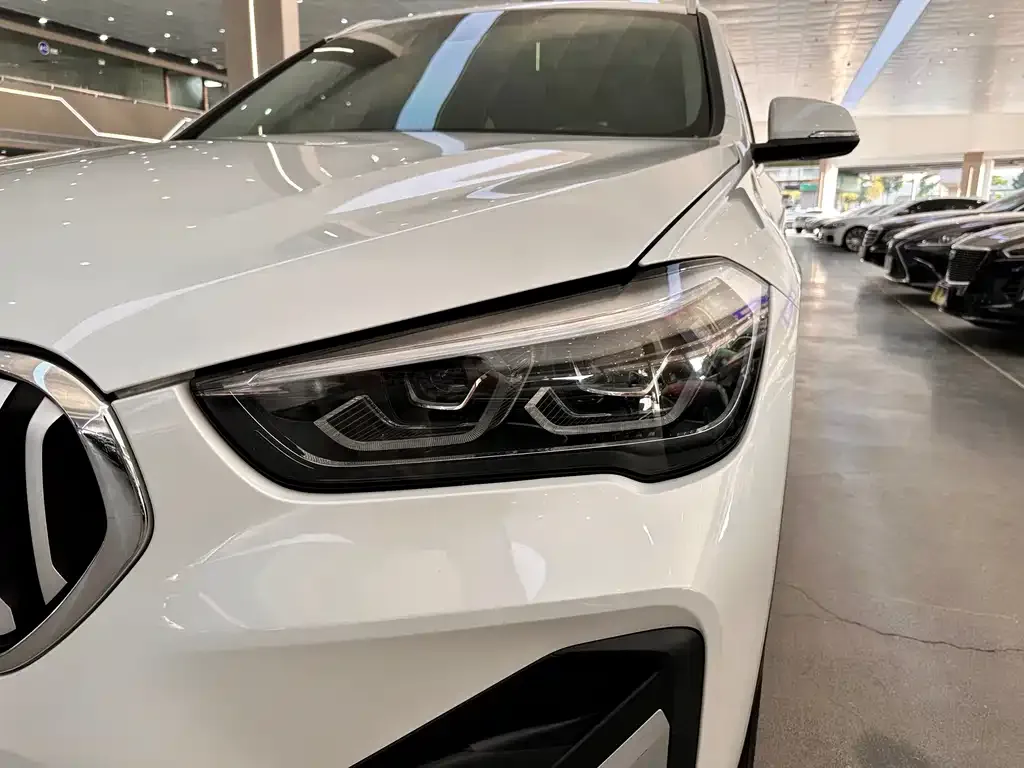 BMW X1 — фото 3