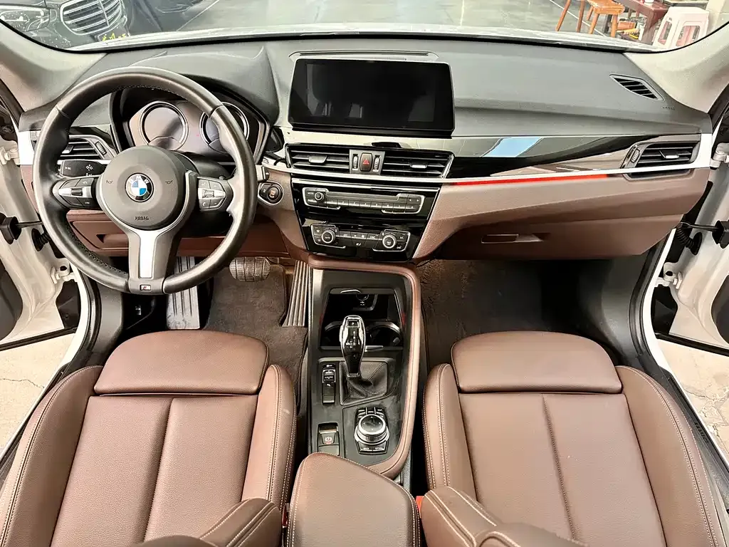 BMW X1 — фото 6