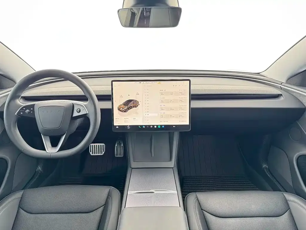 Tesla Model 3 — фото 7