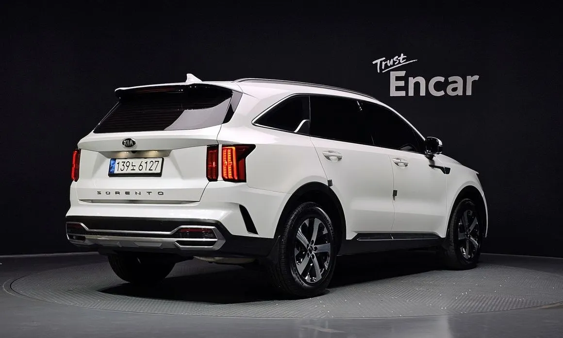 Kia Sorento — фото 4