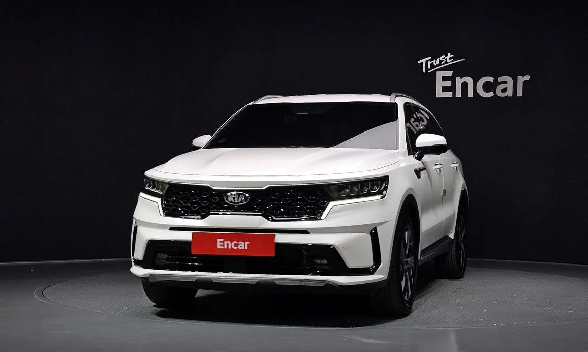 Kia Sorento — фото 6