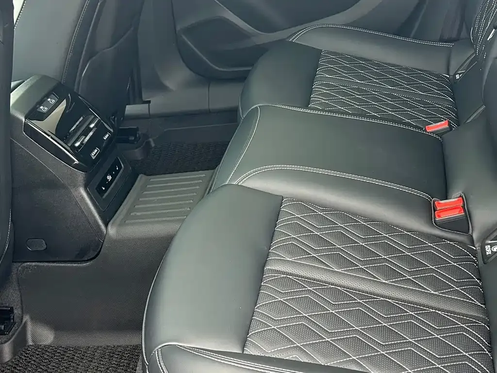 Audi A5L 2025 из CN, фото 6