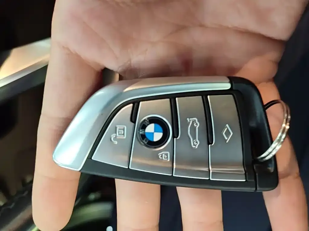 BMW 5 Series — фото 10
