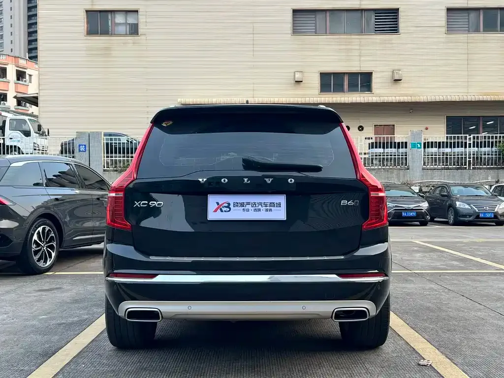 Volvo XC90 — фото 3