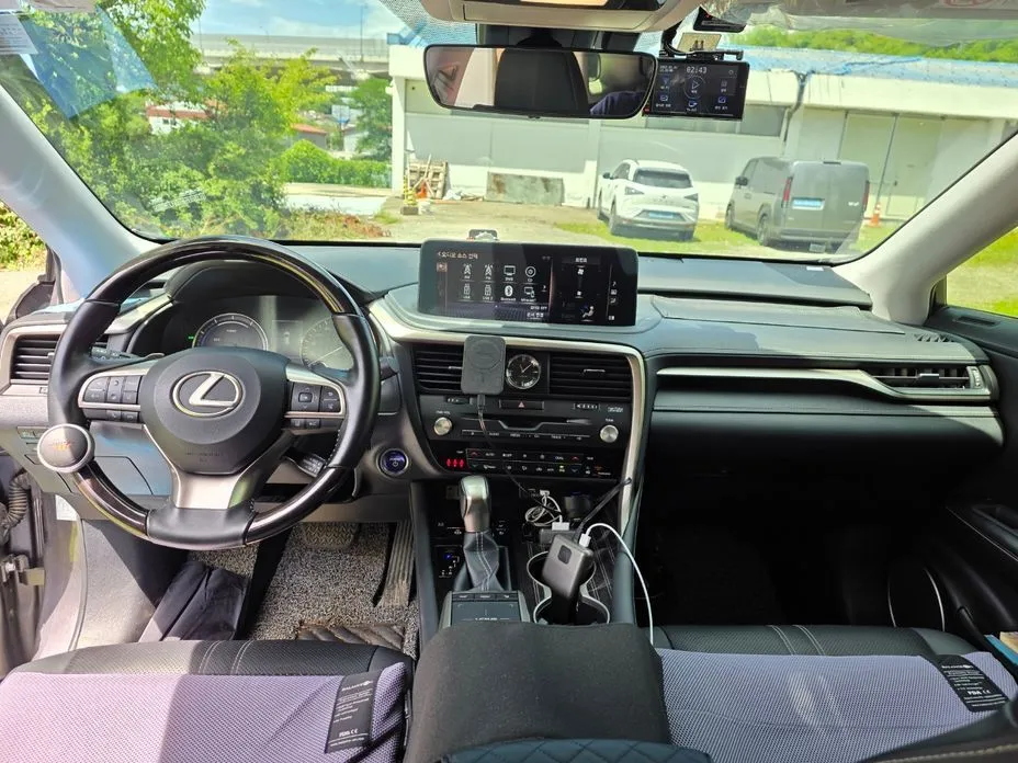 Lexus RX — фото 9